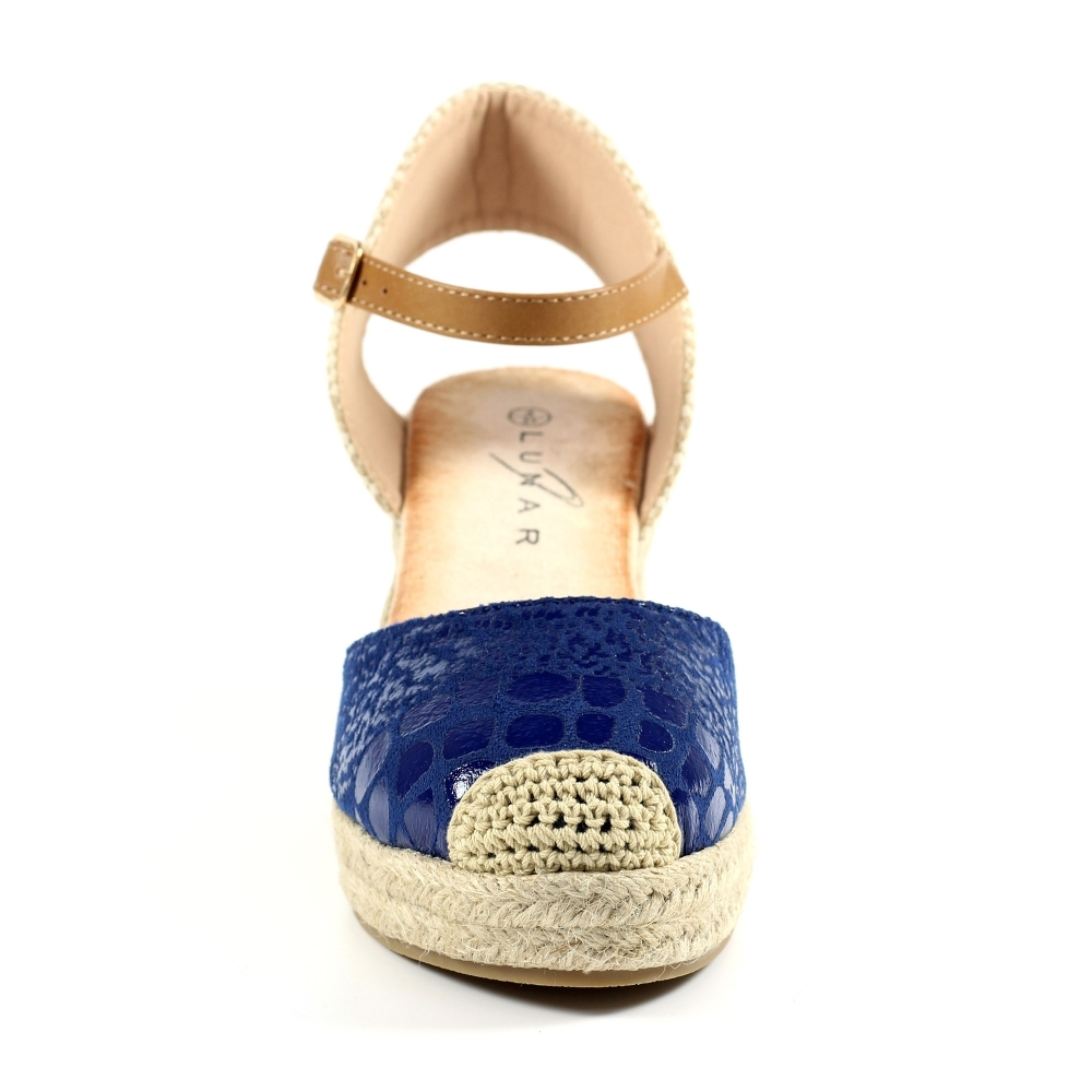 Fusion sandal in light blue leather with wedge and rhinestones